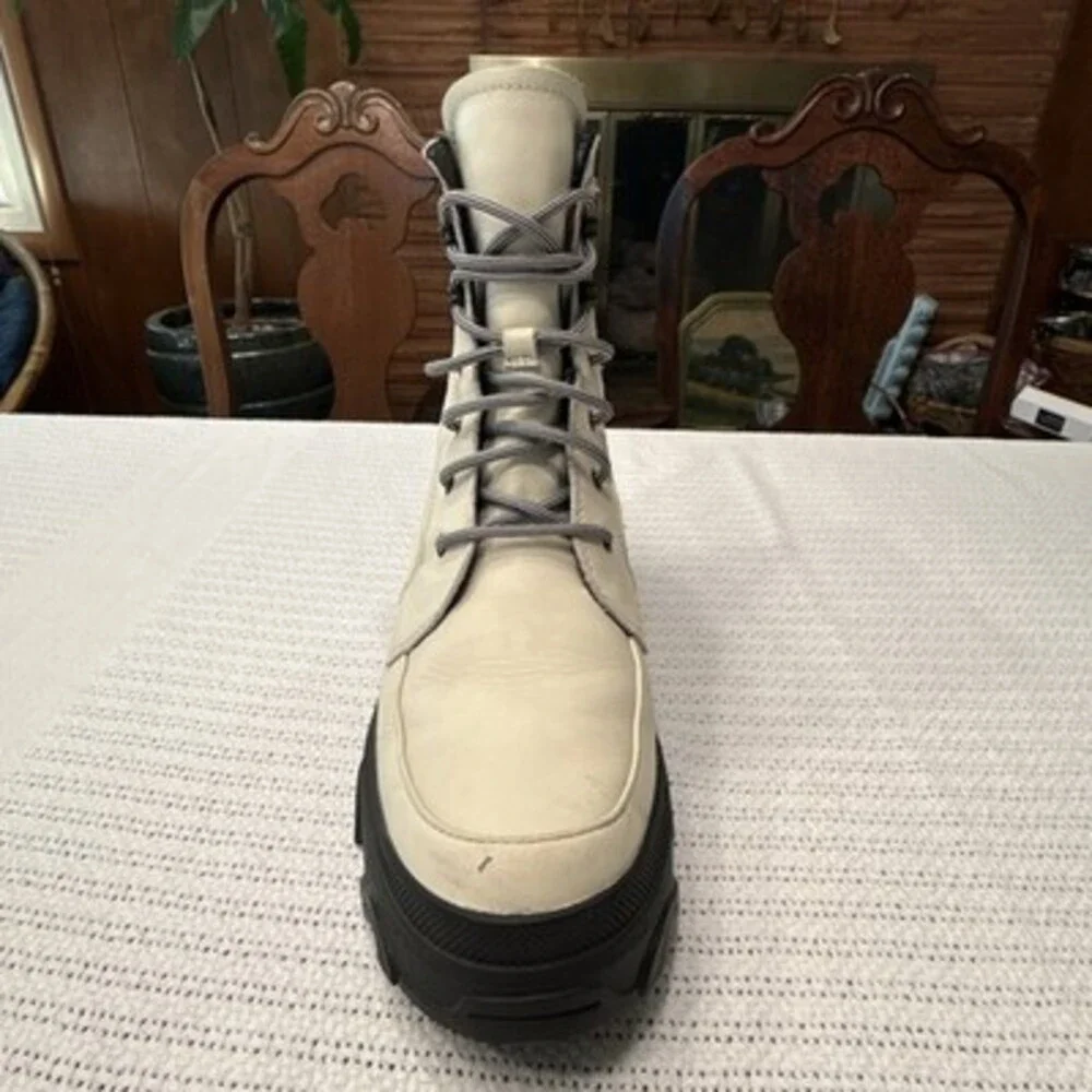 Sorrel Women’s Brex Lace Boot Waterproof Leather Chalk/Black Size 10